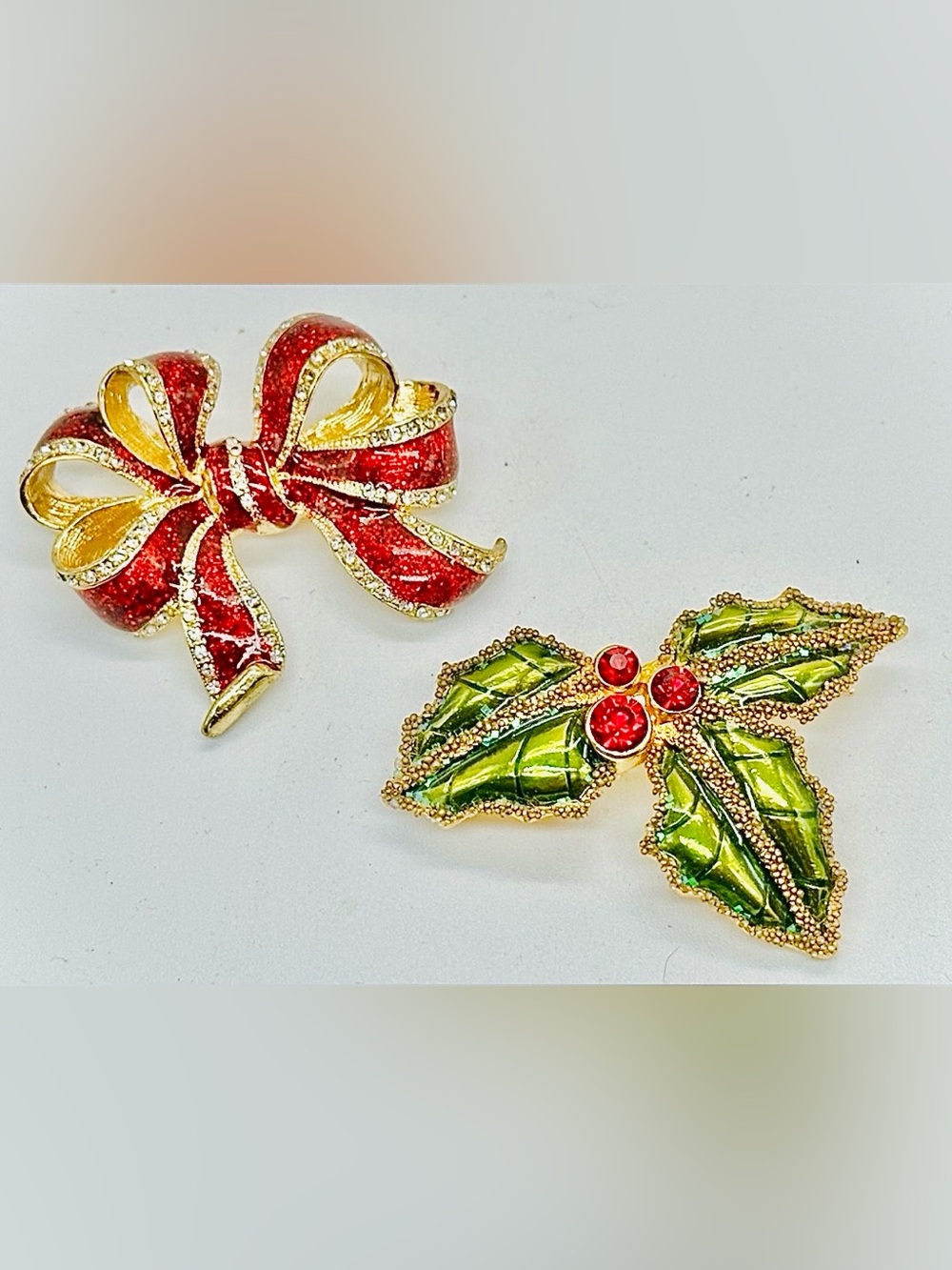 Christmas Brooch Set Red Bow Rhinestone Green Mistletoe Sparkle Enamel LC Macys